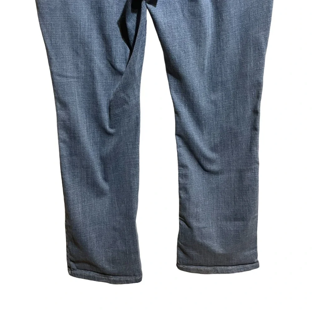 Levis Jean Women sz 32 Classic Bootcut 14M 34x29 Blue Denim Stretch Pants Casual